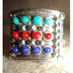 Argent massif - Rare pièce de créateur poinçonnée .925 avec corail