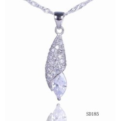 Parure pendentif + boucles-d'oreilles cristal blanc et strass||Parure pendentif + boucles-d'oreilles cristal blanc et strass