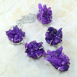 somptueux minéraux scellés montés en 5 beaux médaillons pour ce collier hors du commun