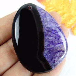 Pendentif en Agate violet et noir – 58 x 43 mm