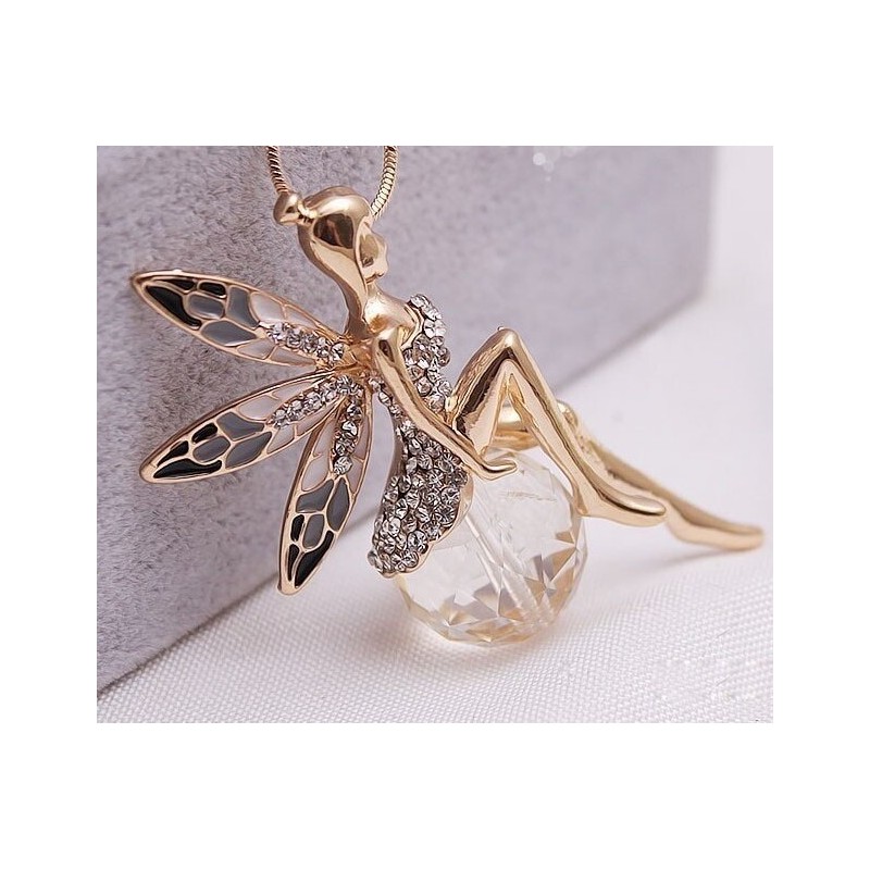 Collier avec pendentif et sa chaîne.
Matériaux : alliage et émail
Pierres : cristal et strass

Longueur chaîne : 85cm 
Vous