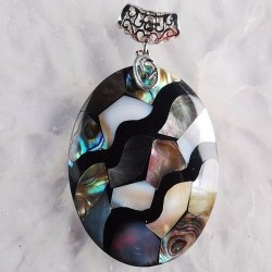 Pendentif en ABALONE / PAUA superbement monté : 4 pièces à choix