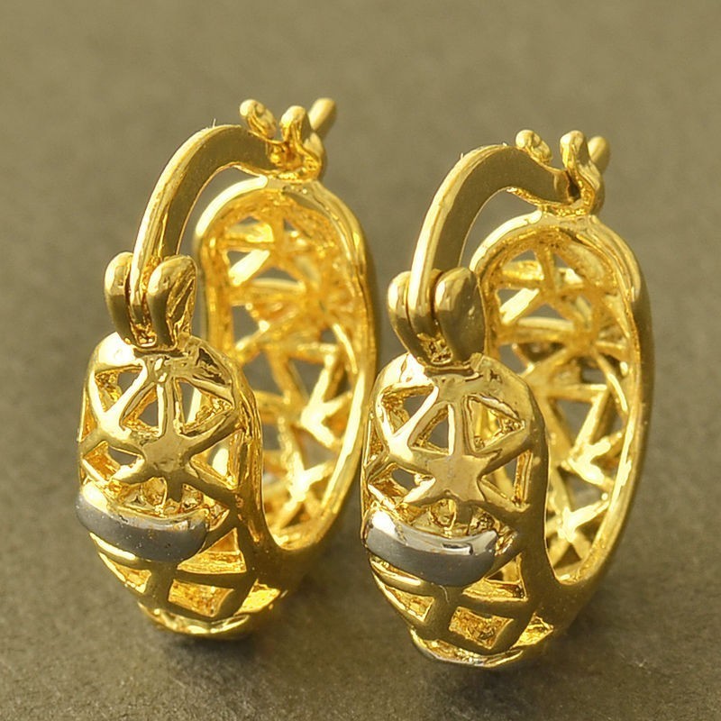 Or 9ct pour ces boucles d'oreilles magnifiques Bi-color