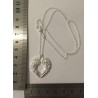 pendentif ange gardien veille sur vous en vous entourant de ses aile d'ange en forme de coeur