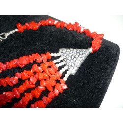  fermoir en S - 5 rangs sur le devant : 16 à 32 cm||Collier de chips de corail rouge