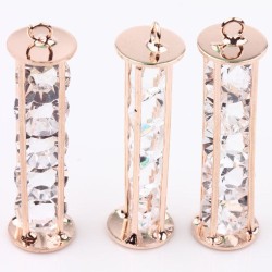 Breloque doré avec ses cristal en cage. d'autres modèles argent dans mes annonces. vous achetez 1 article. Pour monter selon v