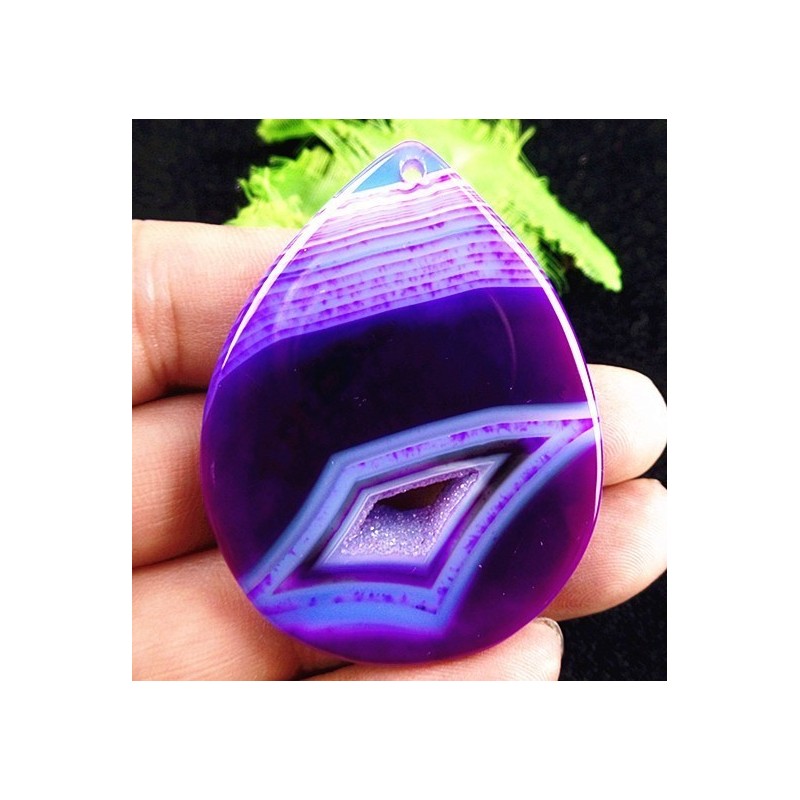 Pendentif en Agate violet fuchsia – 54 x 41 mm