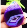 Pendentif en Agate violet fuchsia – 54 x 41 mm