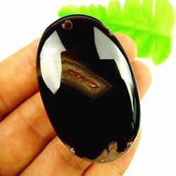 Pendentif en Agate noire – 55 x 35 mm