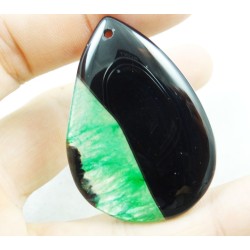 Pendentif en Agate verte et noire – 46 x 33 mm