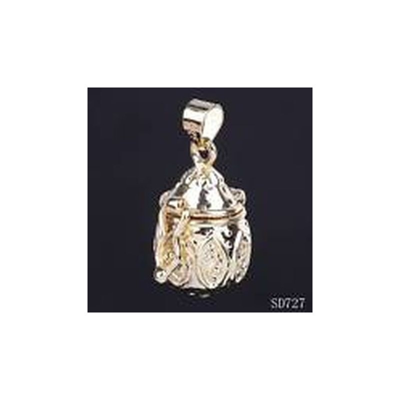Pendentif plaqué or 18Ct. boite creuse pour y glisser... ce que l'on veut !!!