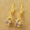 Plaqué or pour ces Boucles d'oreilles zirconium violet "en cage"
